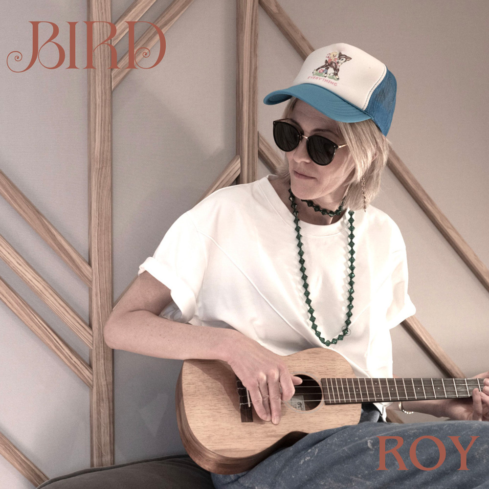 1000x1000-news-roy-packshot